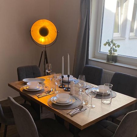 Im Zentrum, Modernes City Apartment ヴュルツブルク エクステリア 写真