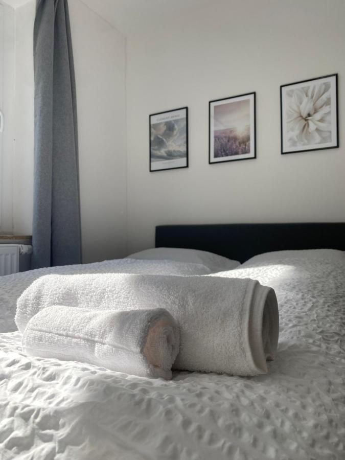 Im Zentrum, Modernes City Apartment ヴュルツブルク エクステリア 写真